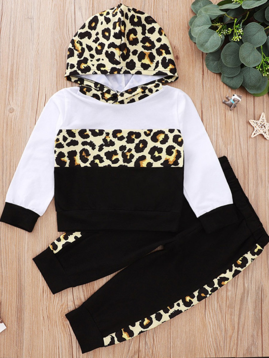 lovely Stylish Hooded Collar Print Patchwork Black Girl Two-piece Pants Set
lovely Stylish Hooded Collar Print Patchwork Black Girl Two-piece Pants Set