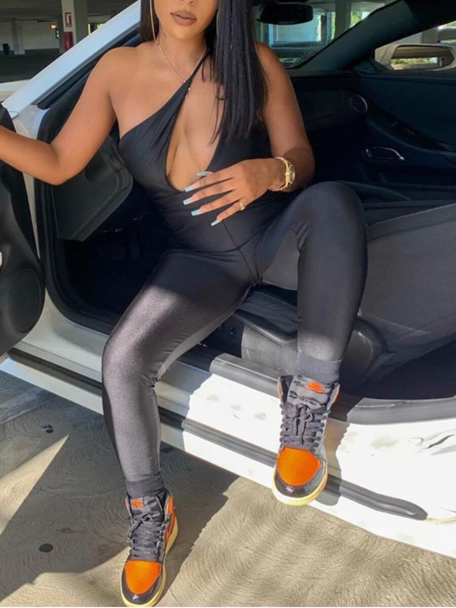 Lovely Sexy Off The Shoulder Asymmetrical Hollow-out Black One-piece Jumpsuit
Lovely Sexy Off The Shoulder Asymmetrical Hollow-out Black One-piece Jumpsuit