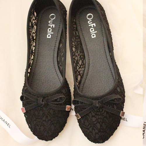 black lace flat