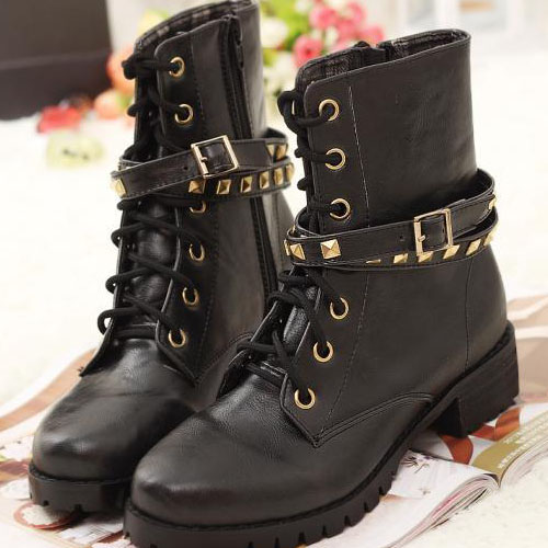lace up flat heel boots