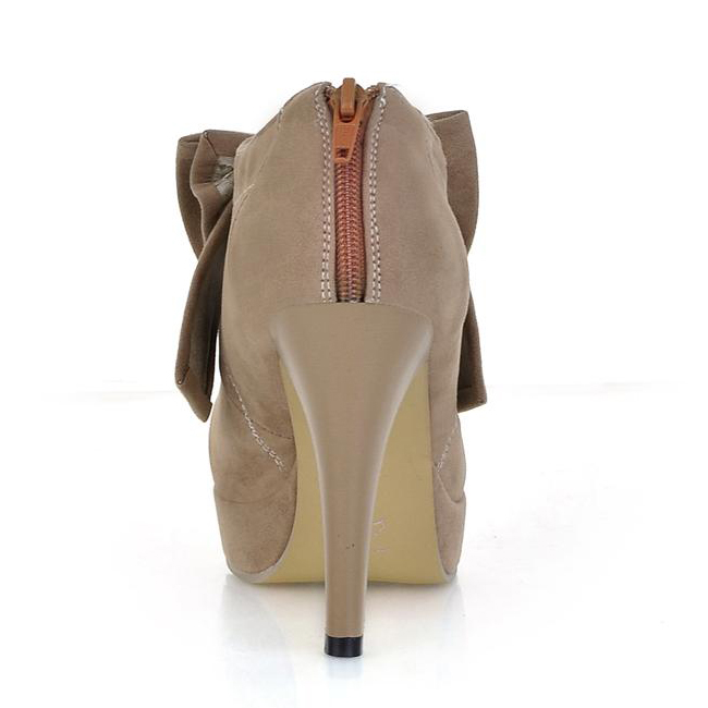 tan heels with bow