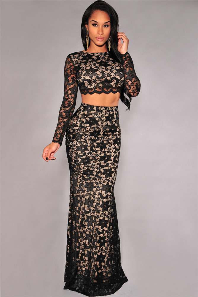 black long sleeve backless gown