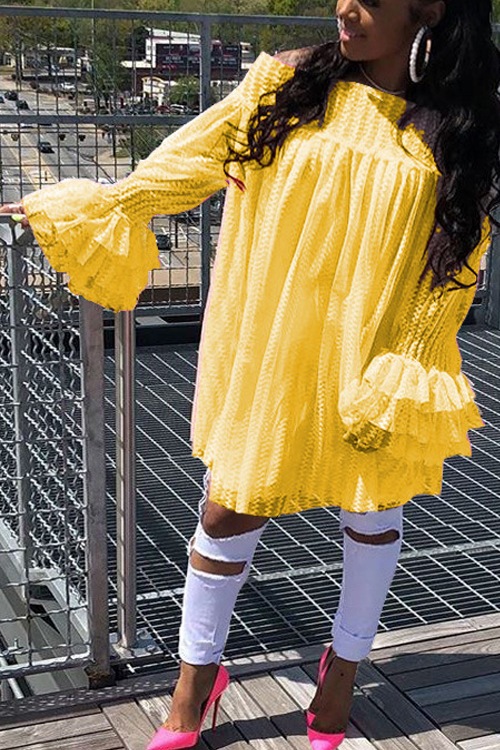 

Lovely Trendy Dew Shoulder Falbala Design Yellow Lace Mini Dress