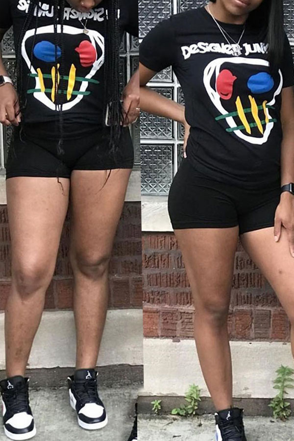 

Lovely Street Style Skull-printed Black Blending T-shirt