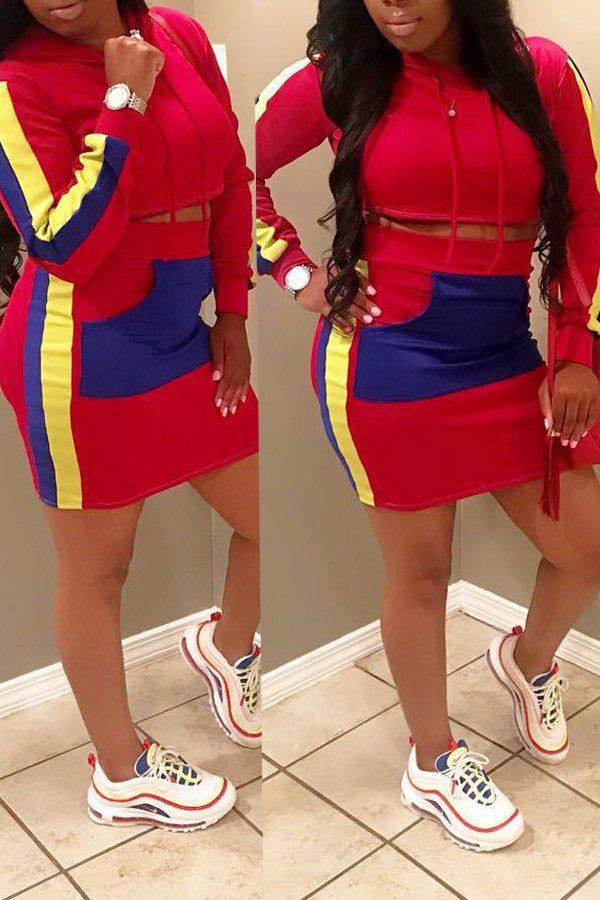 

Lovely Casual Hooded Collar Patchwork Red Twilled Satin Two-piece Skirt Set