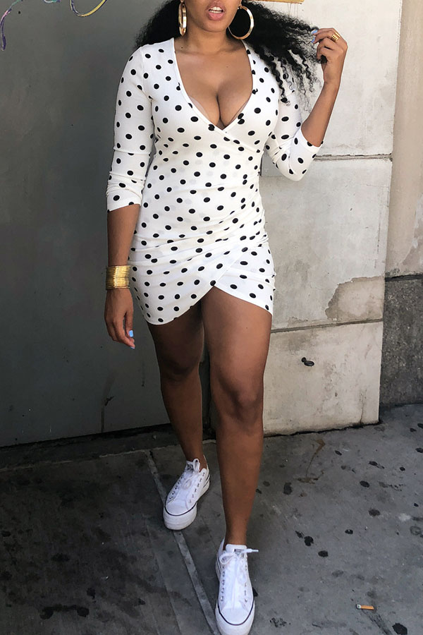 

Lovely Casual Dots Printed White Mini Dres