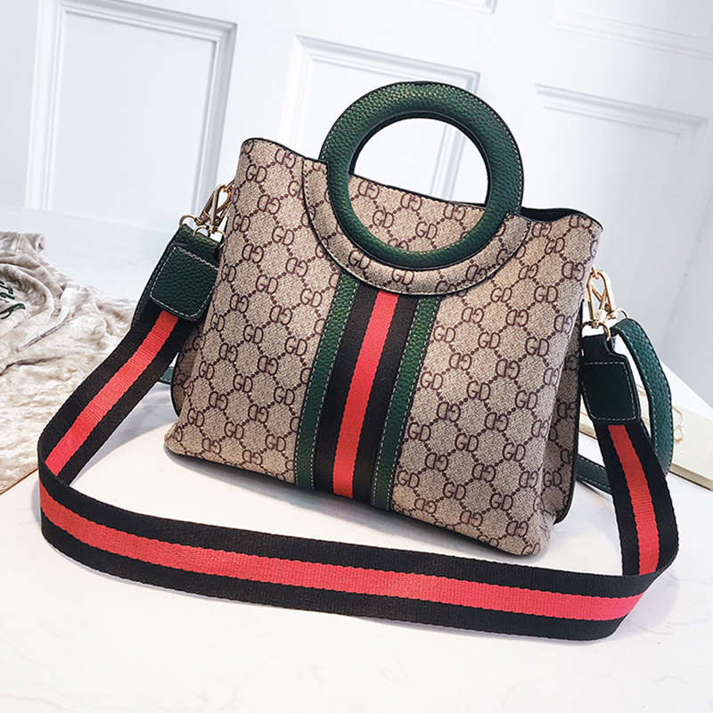 

Lovely Elegant Patchwork Green PU Messenger Bag