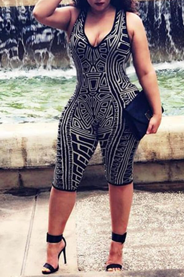 

Lovely Trendy Printed SKinny Black One-piece Romper