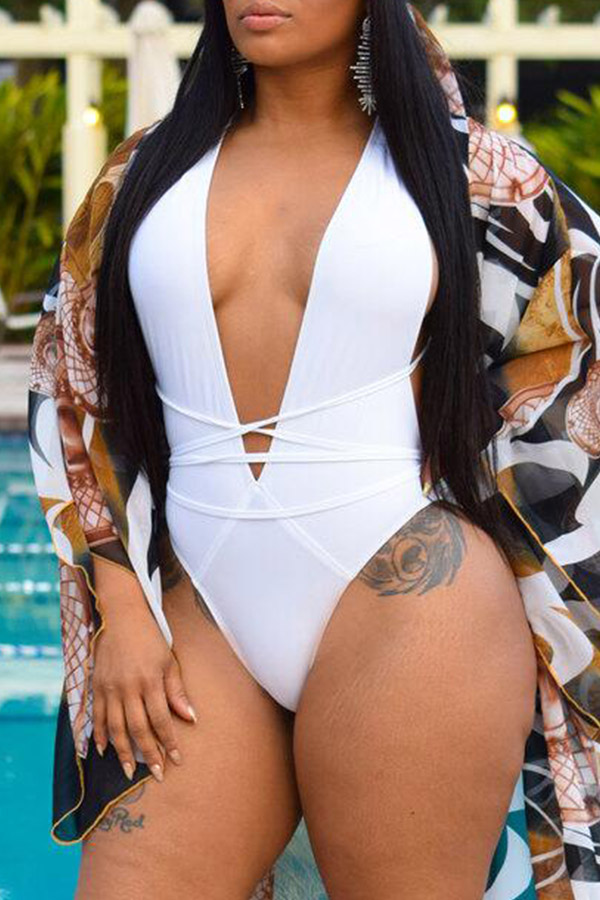

Lovely Sexy Deep V Neck Hollow-out White One-piece Swimwear(With Cover-up)
