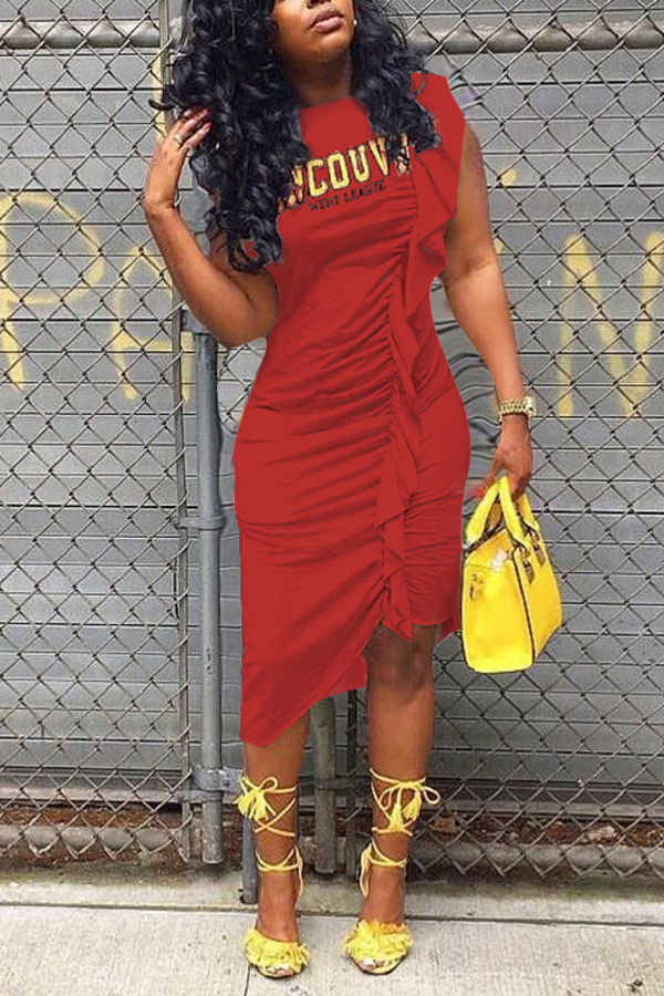 

Lovely Casual Ruffle Design Red Knee Length Dress(With Elastic)