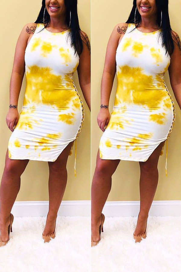 

Lovely Casual Lace-up Printed Yellow Knee Length Dress(With Elastic)