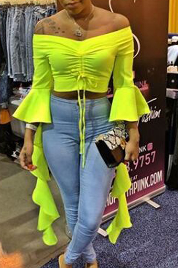 

Lovely Sexy Off The Shoulder Ruffle Design Light Green T-shirt