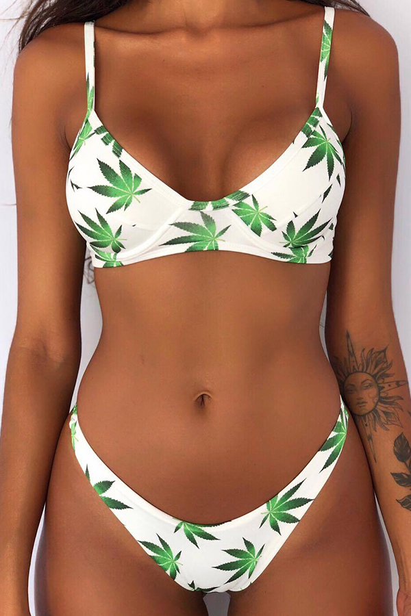 

Lovely Chic Floral Printed Green Two-piece Swimwear