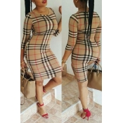 Lovely Casual Plaid Printed Khaki Knee Length Dres