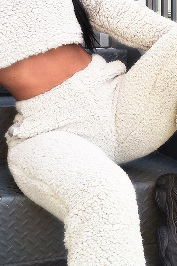 

Lovely Trendy White Pants