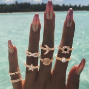 Lovely Vintage 8-piece Gold Alloy Ring