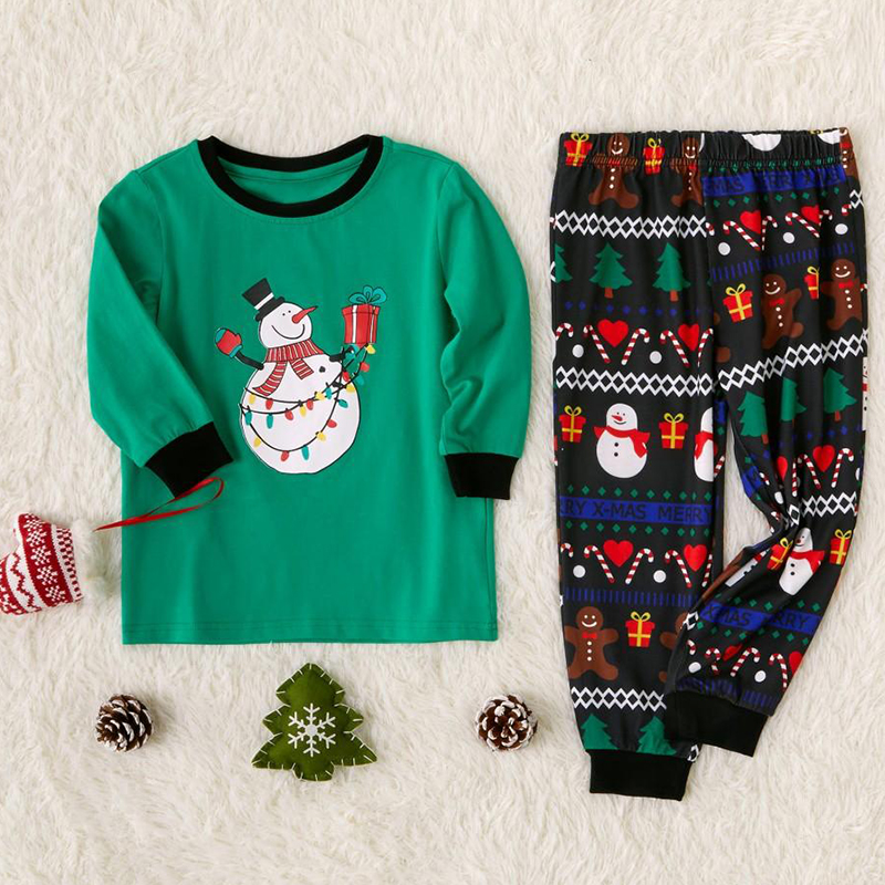 Cheap Boys Two Piece Lovely Family Santa Claus Printed Green Kids Two