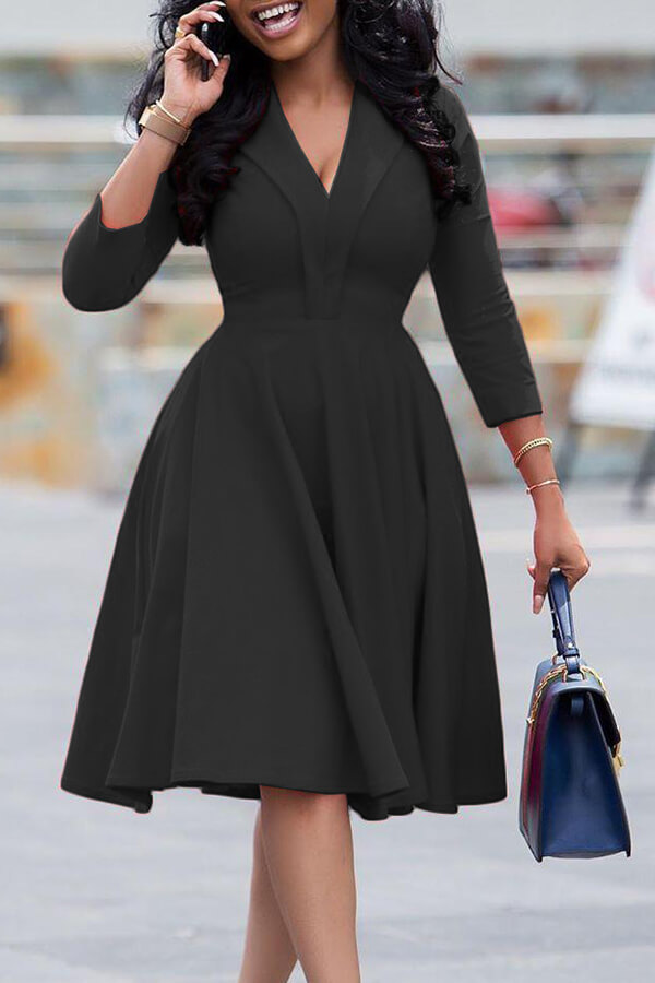 

Lovely Leisure V Neck Black Knee Length Dress