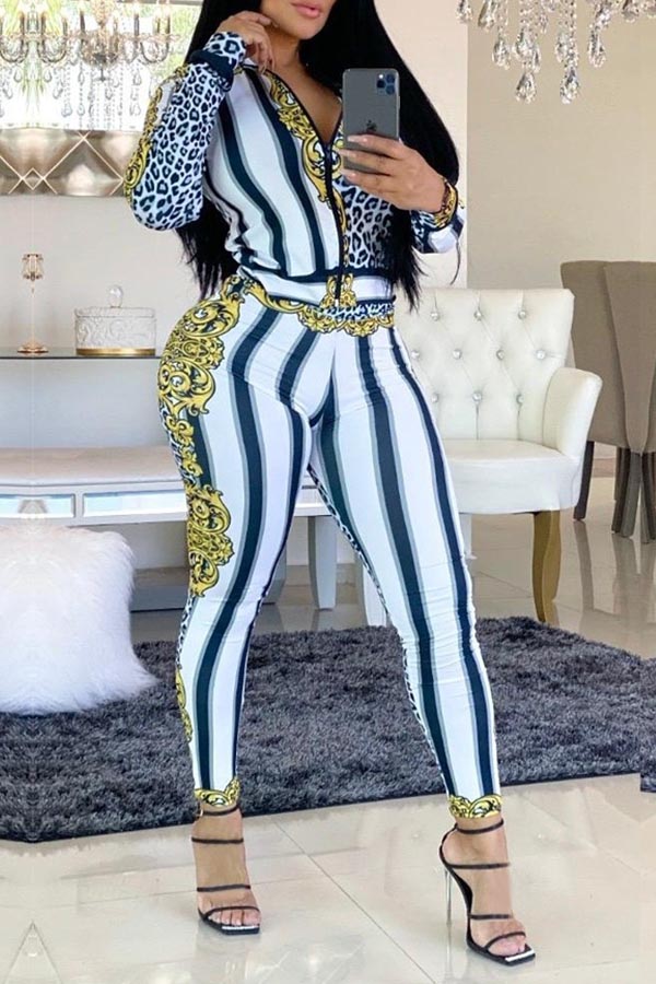 

Lovely Stylish Striped White Two-piece Pants Set