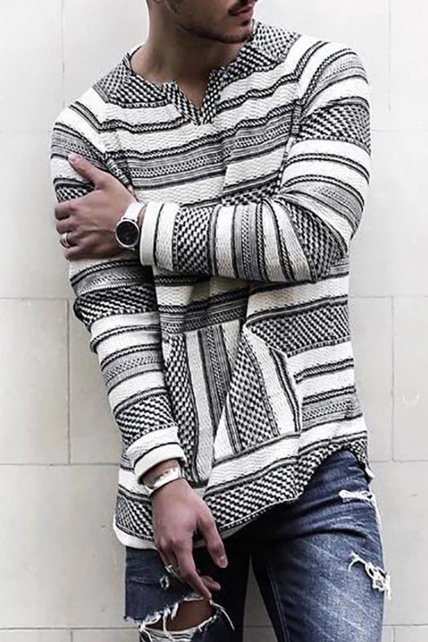 

Lovely Casual Striped Black And White T-Shirt