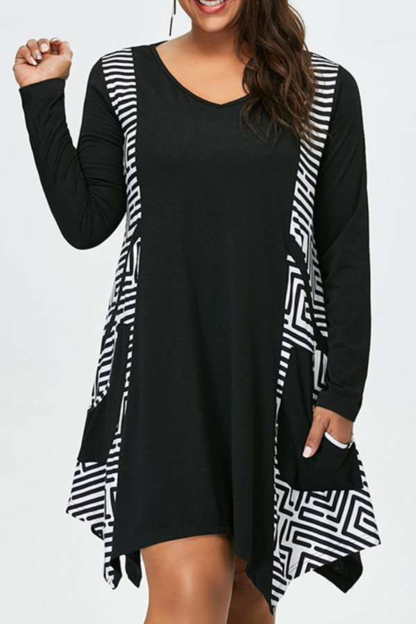 

Lovely Casual Print Loose Black Plus Size Mini Dress