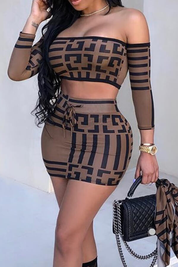 

Lovely Casual Geometric Print Coffee Two-piece Skirt Set