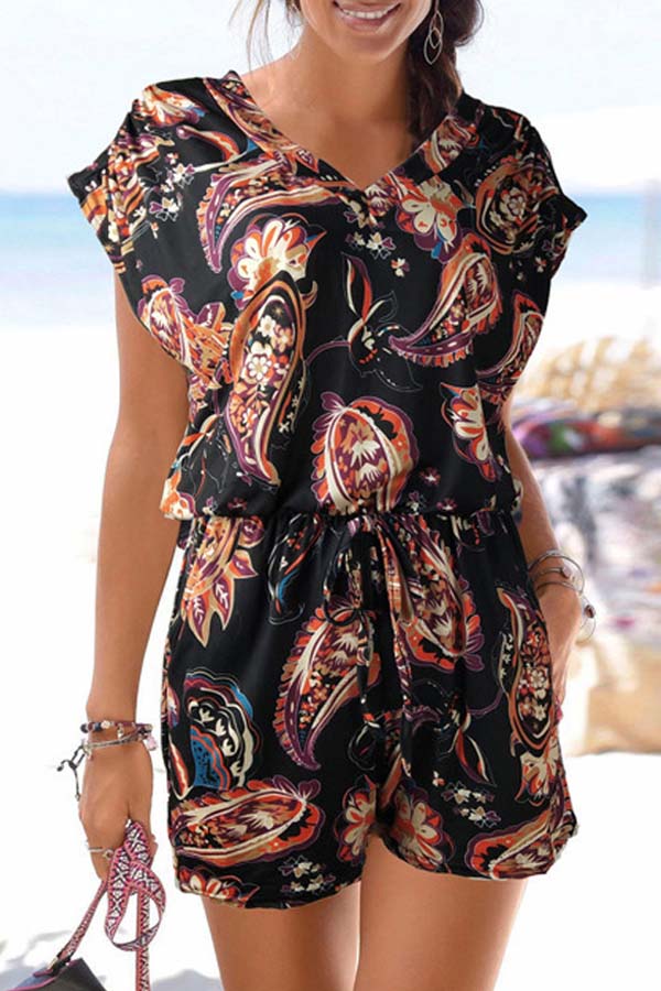 

Lovely Bohemian Print Loose Black One-piece Romper
