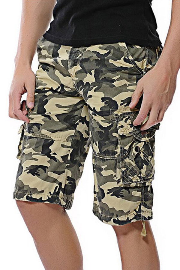 

Lovely Casual Camo Print Khaki Shorts