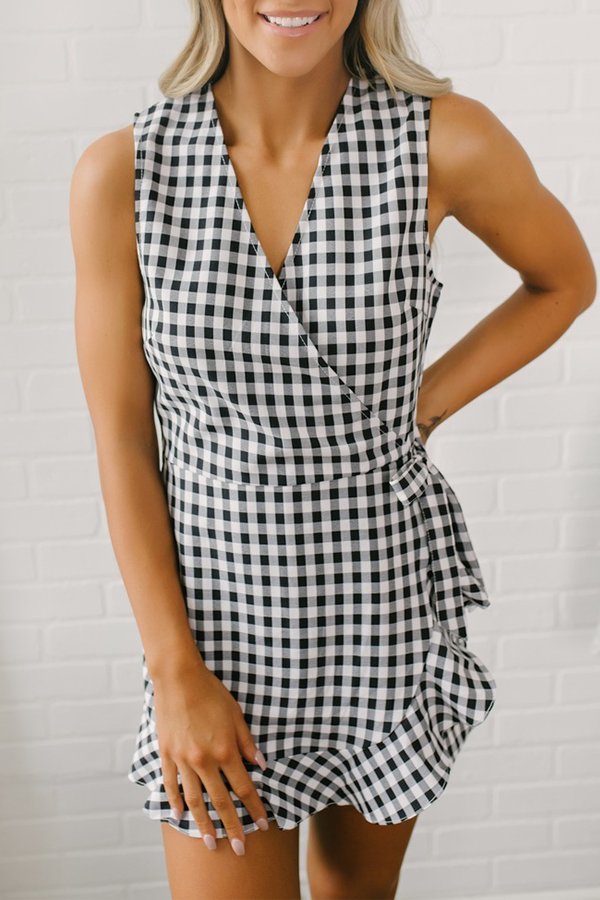 

Lovely Casual Plaid Print Black And White One-piece Romper, Black & white tartan