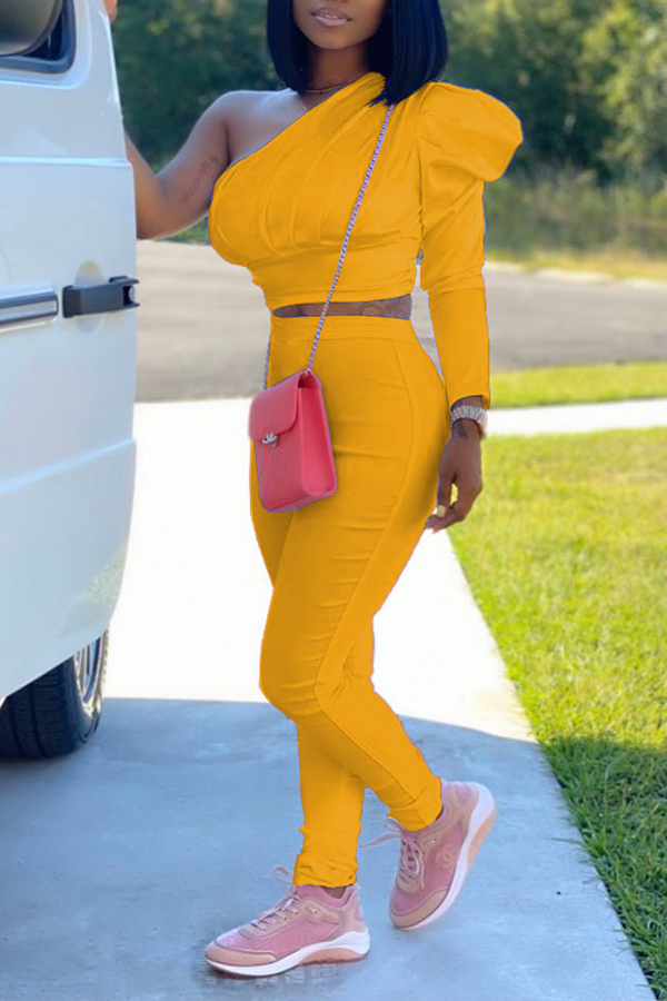 

Lovely Trendy One Shoulde Yellow Two-piece Pants Set