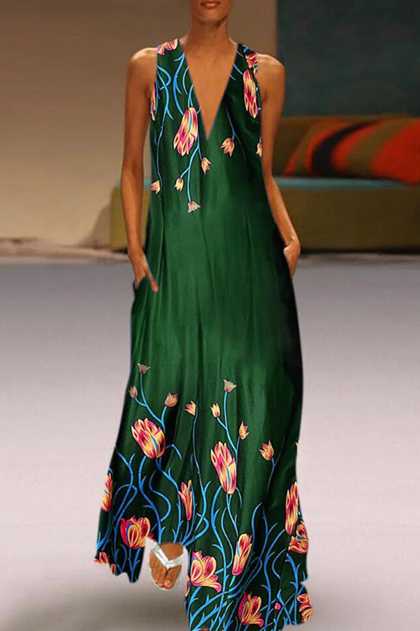 

Lovely Bohemian Print Green Maxi Dress