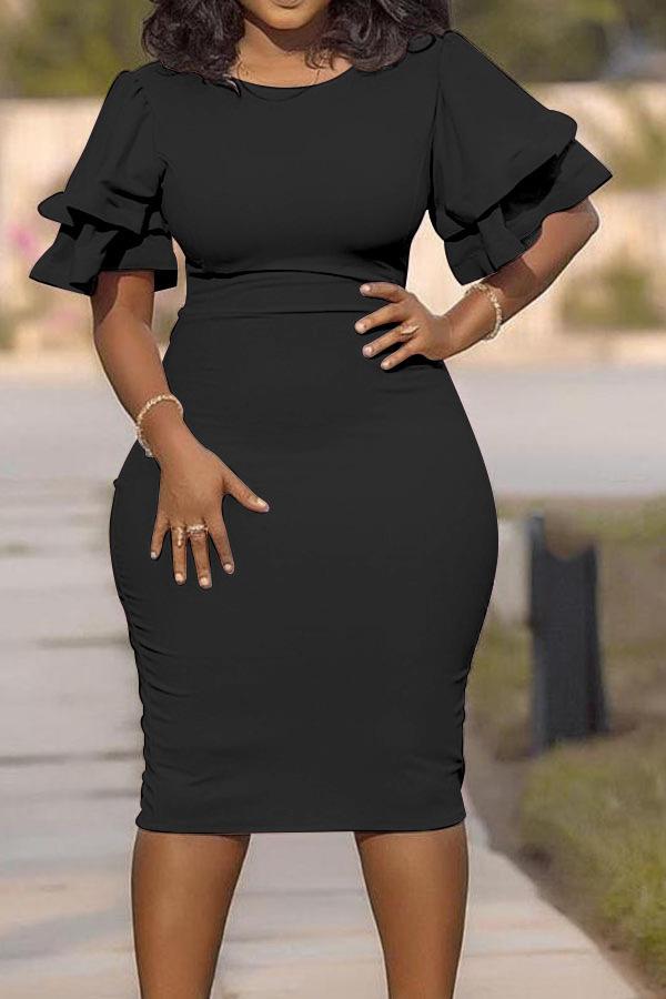 

Lovely Sexy Flounce Design Black Knee Length Plus Size Dress