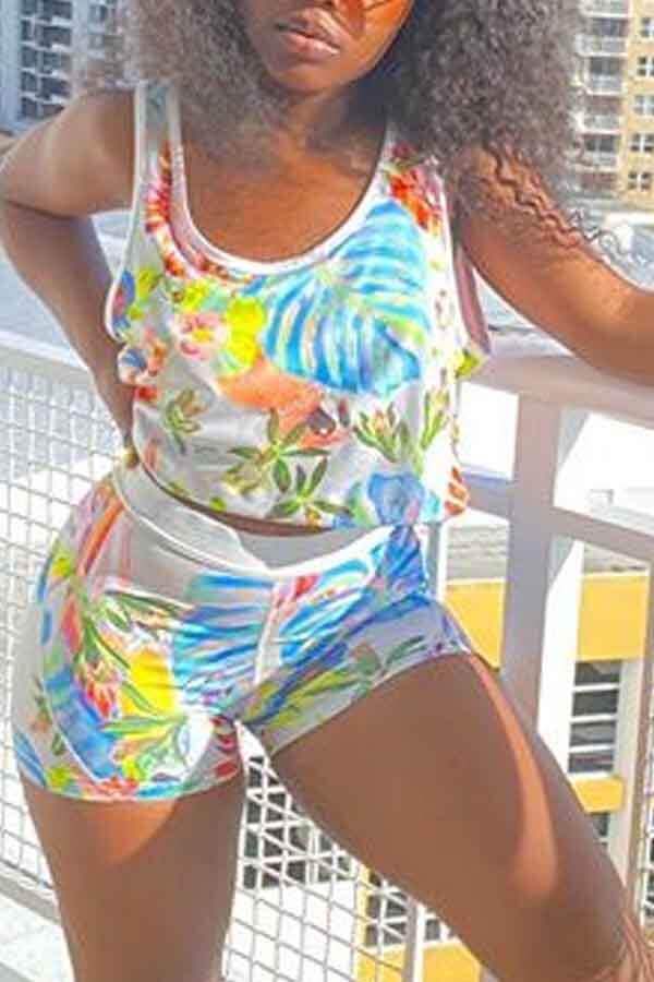 

Lovely Bohemian Plants Print Multicolor Two-piece Shorts Set, Multi