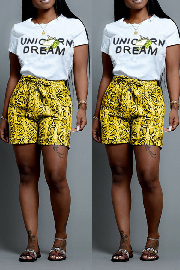 

Lovely Casual Print Yellow Two-piece Shorts Set