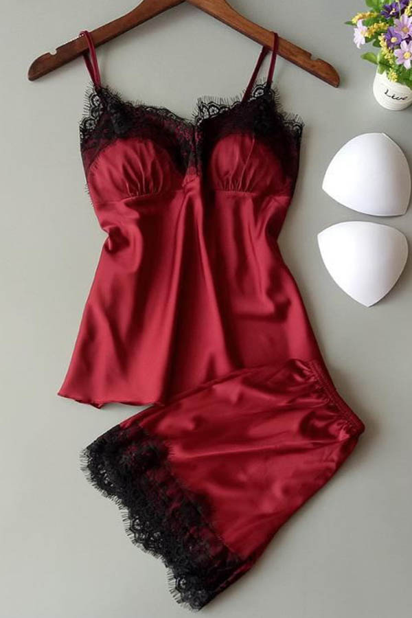 

Lovely Leisure Lace Hem Red Sleepwear
