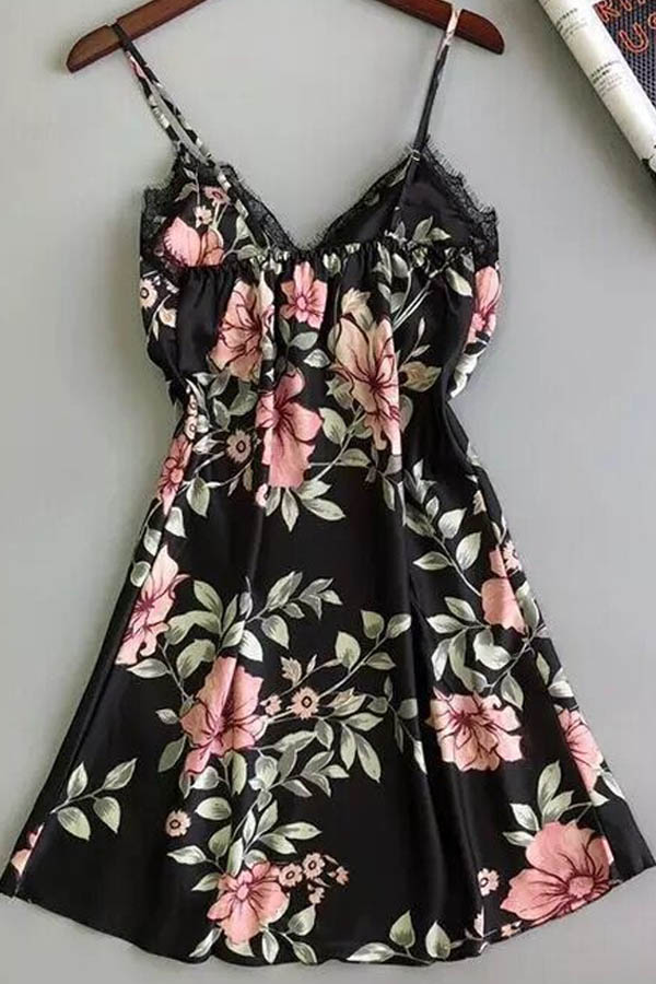 

Lovely Sexy Print Black Sleepwear