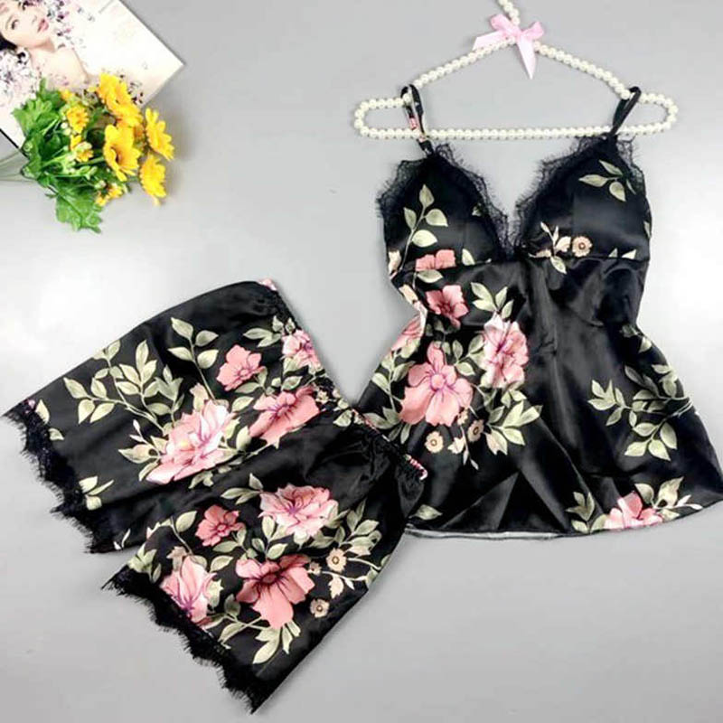 

Lovely Trendy Print Black Sleepwear