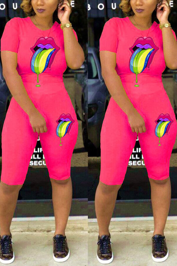 

Lovely Casual Lip Print Rose Red Two-piece Shorts Set