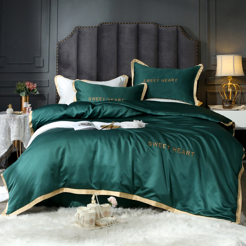 

Lovely Cosy Patchwork Blackish Green Bedding Set, Black green