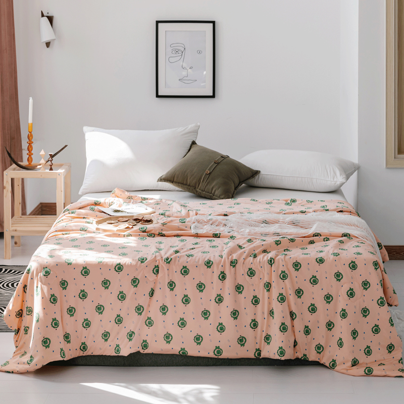 

Lovely Cosy Print Pink Blanket