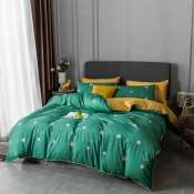 Lovely Trendy Print Green Bedding Set
