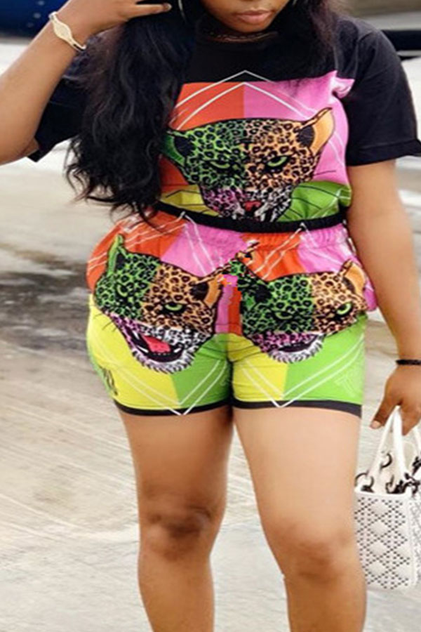 

Lovely Casual O Neck Print Black Two-piece Shorts Set