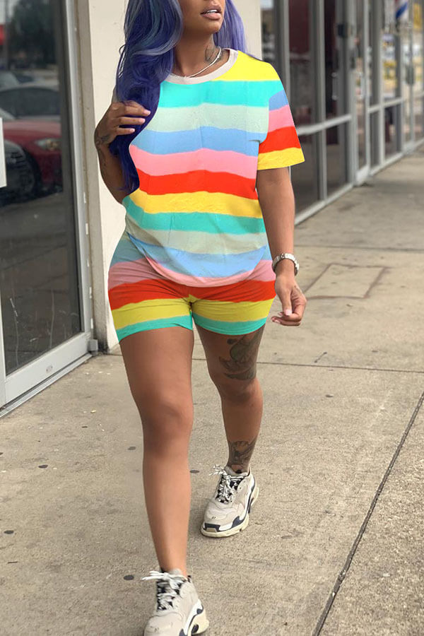 

Lovely Casual Striped Yellow Two-piece Shorts Set