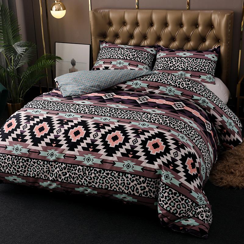 

Lovely Cosy Print Black Bedding Set