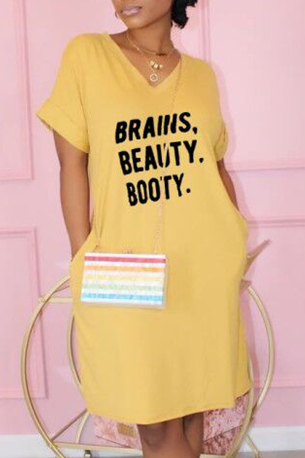 

Lovely Casual Letter Yellow Knee Length Dress