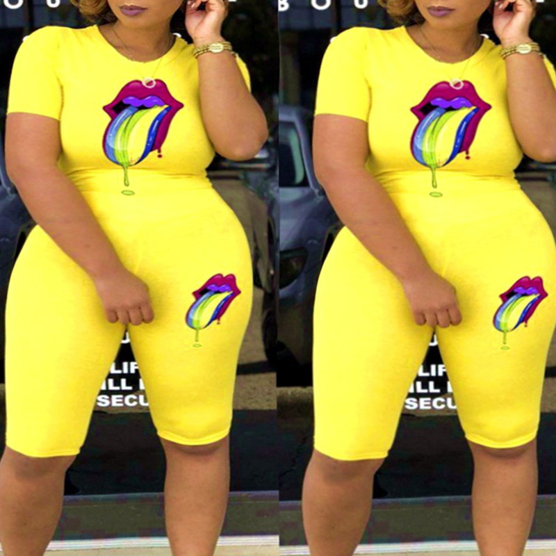 

Lovely Casual Lip Print Yellow Plus Size Two-piece Shorts Set