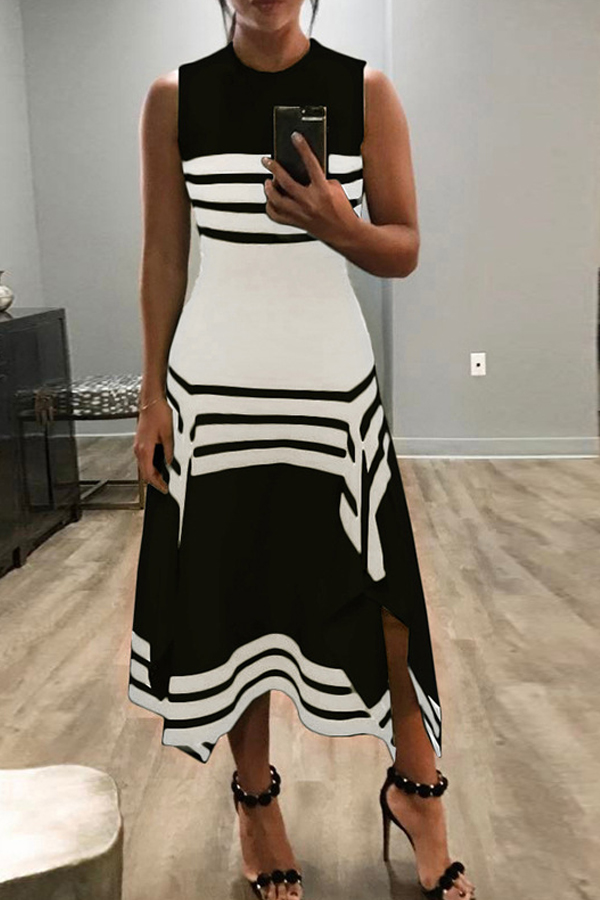 

Lovely Casual Patchwork Black And White Ankle Length Plus Size Dress