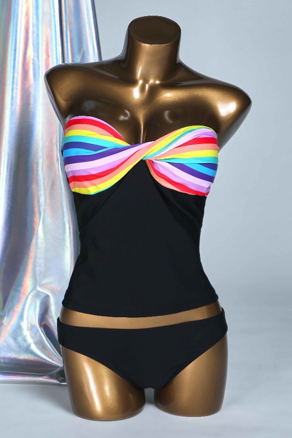 

Lovely Patchwork Black Two-piece Swimsuit