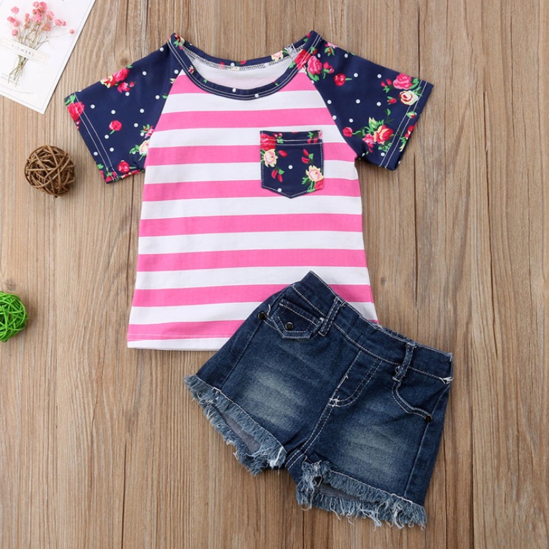 

Lovely Casual Striped Rose Red Girl Two-piece Shorts Set