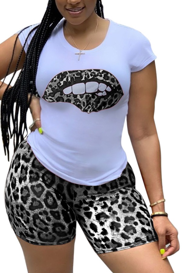 

Lovely Casual Lip Print Black Plus Size Two-piece Shorts Set